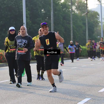 Runner Photo 6997351