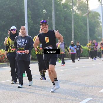 Runner Photo 6997354