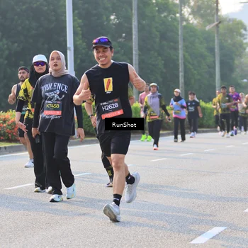 Runner Photo 6997355
