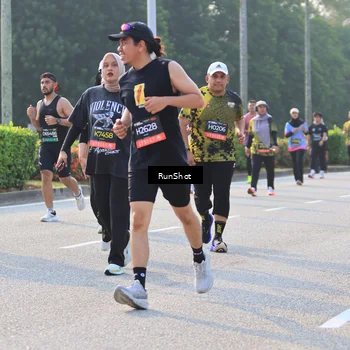Runner Photo 6997360