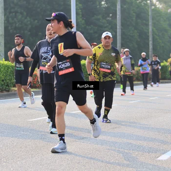 Runner Photo 6997362
