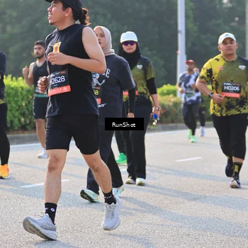 Runner Photo 6997367