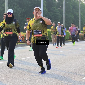 Runner Photo 6997377