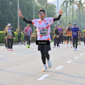 Runner Photo 6997378