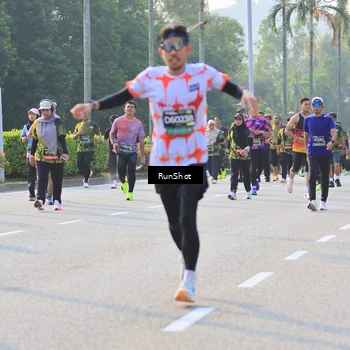 Runner Photo 6997380
