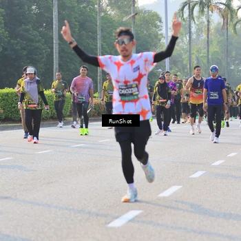 Runner Photo 6997381
