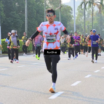 Runner Photo 6997383