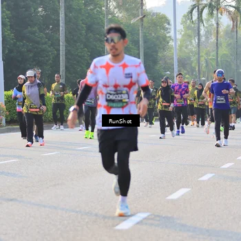 Runner Photo 6997384