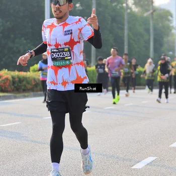 Runner Photo 6997393