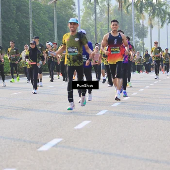 Runner Photo 6997399