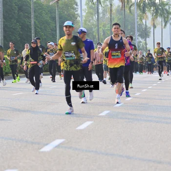 Runner Photo 6997402