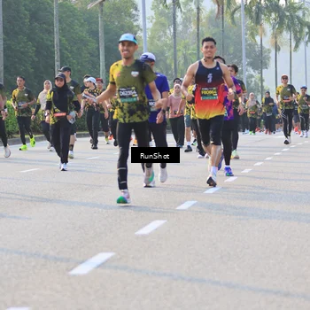 Runner Photo 6997404