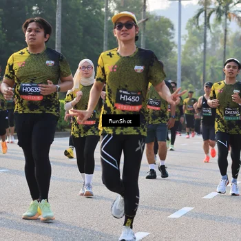 Runner Photo 6997409