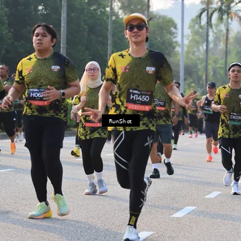 Runner Photo 6997410