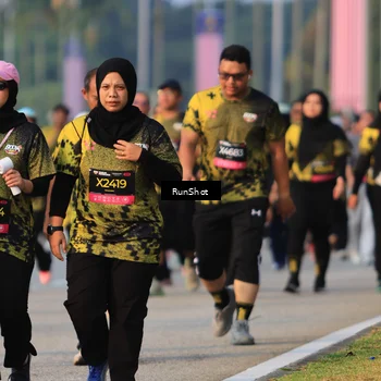Runner Photo 6997413