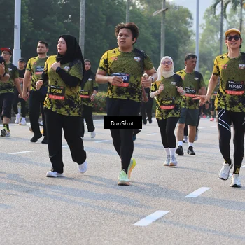 Runner Photo 6997417