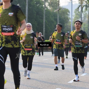 Runner Photo 6997418