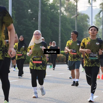 Runner Photo 6997423