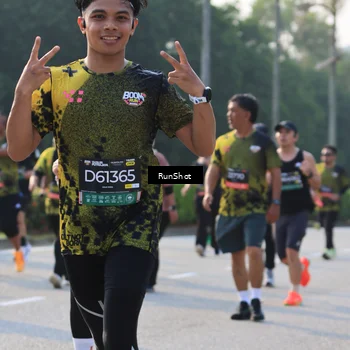 Runner Photo 6997433