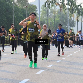 Runner Photo 6997442