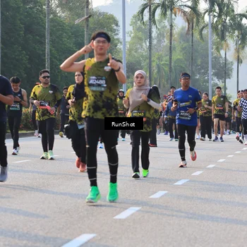 Runner Photo 6997443