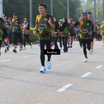 Runner Photo 6997464