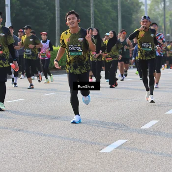 Runner Photo 6997470