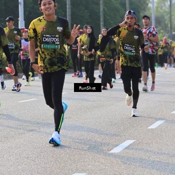 Runner Photo 6997473