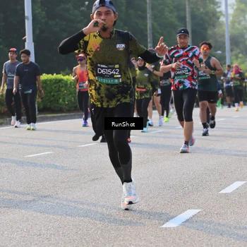 Runner Photo 6997489