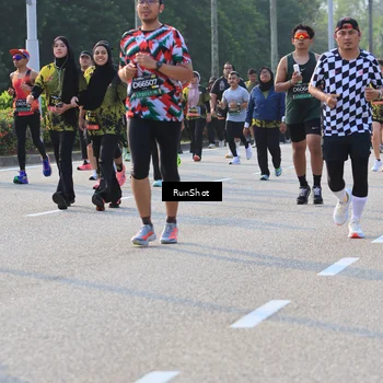 Runner Photo 6997492