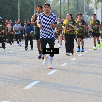 Runner Photo 6997498
