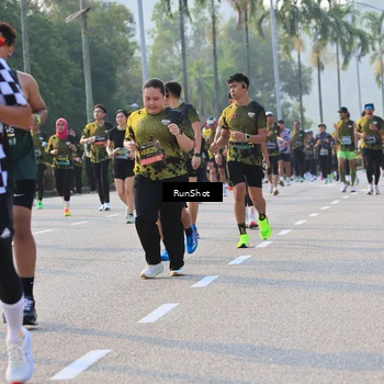 Runner Photo 6997507