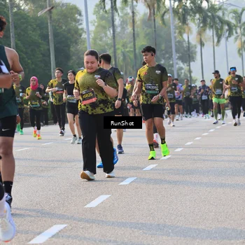 Runner Photo 6997509