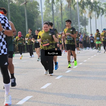 Runner Photo 6997513