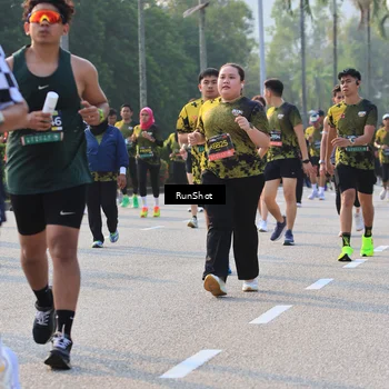 Runner Photo 6997515