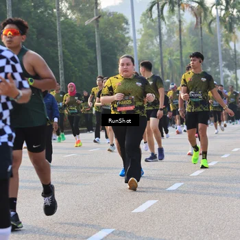 Runner Photo 6997516
