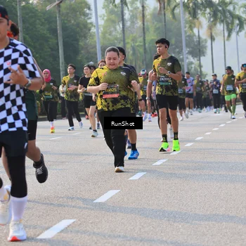 Runner Photo 6997526