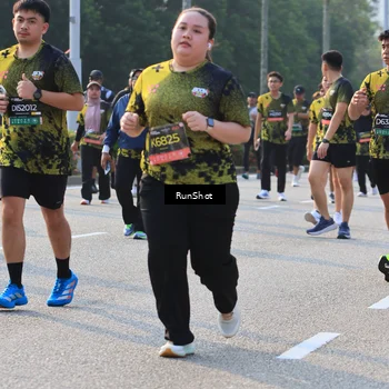 Runner Photo 6997540