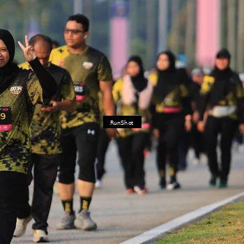 Runner Photo 6997543