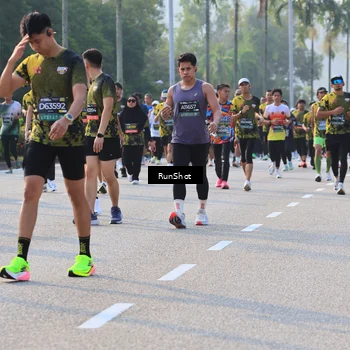 Runner Photo 6997545