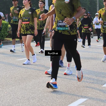Runner Photo 6997602