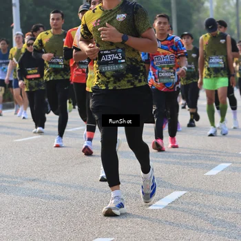 Runner Photo 6997619