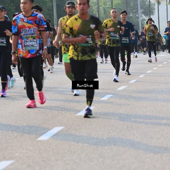 Runner Photo 6997630