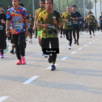 Runner Photo 6997631