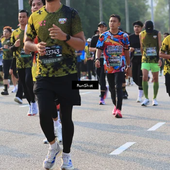 Runner Photo 6997636