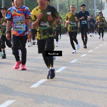 Runner Photo 6997639