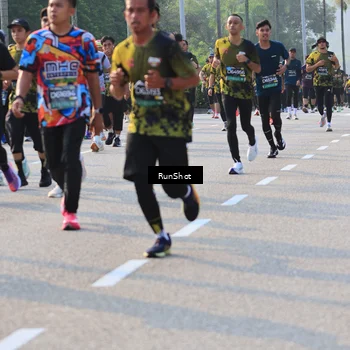 Runner Photo 6997640