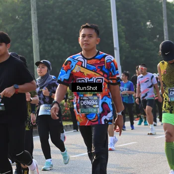 Runner Photo 6997652