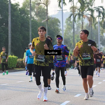 Runner Photo 6997680