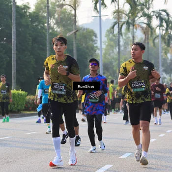 Runner Photo 6997683